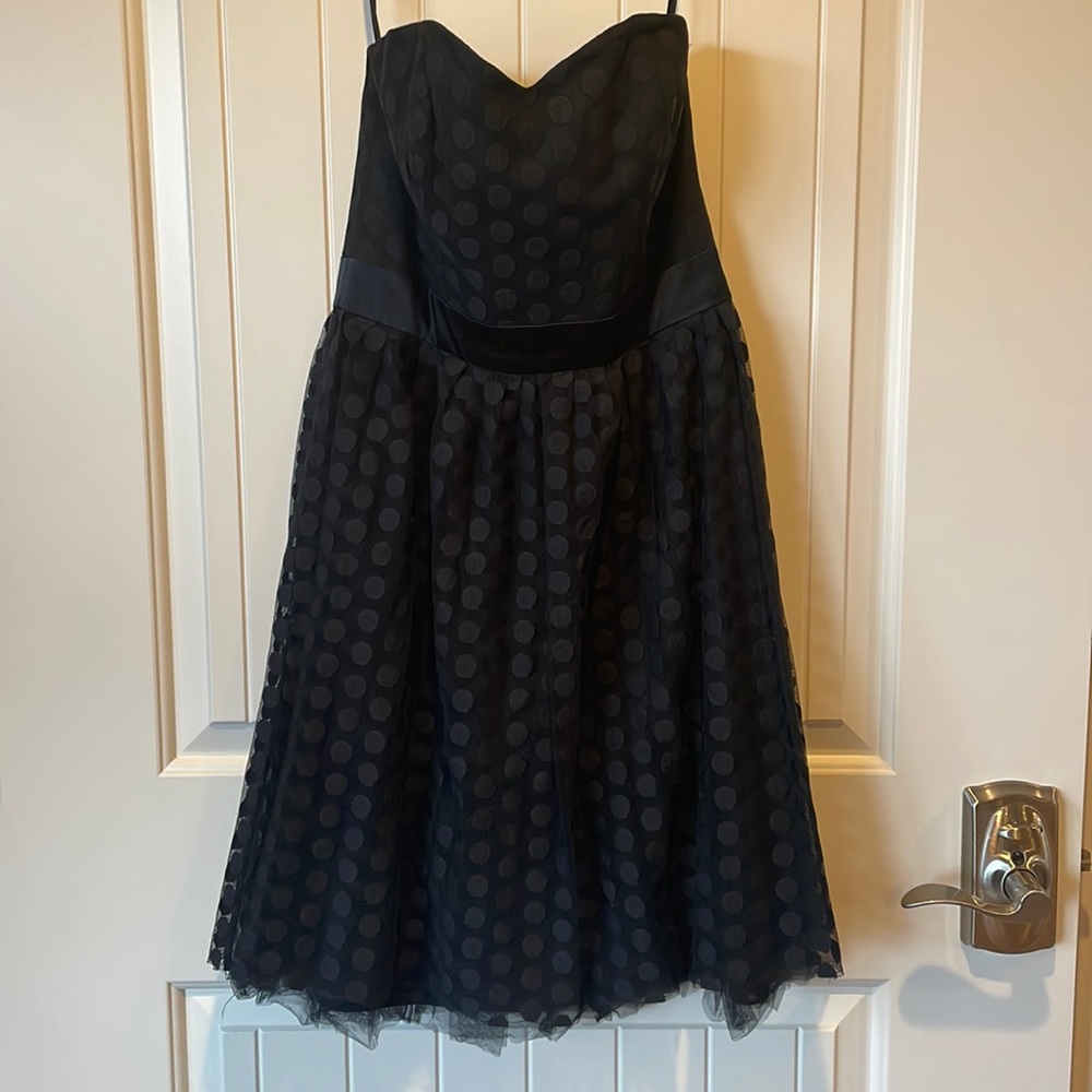 Black size 4 White House black market